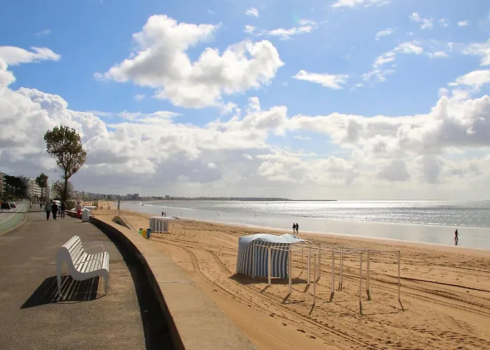 In Vendee Near Sandy Beaches בית נופש